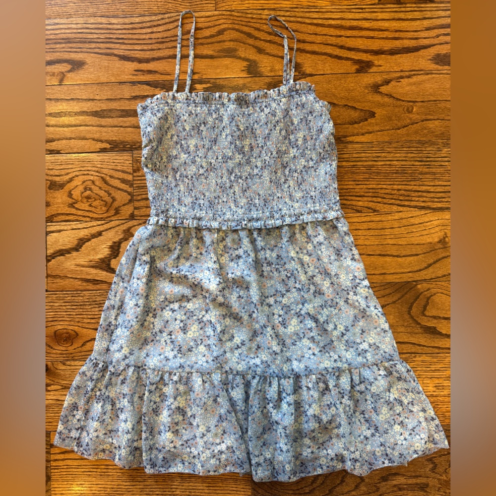 Wilfred (Aritizia) Floral Blue Smocked Dress - Medium
